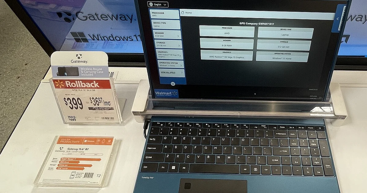 Gateway GTW-15.6-R7-BLU-SB laptop at the Walmart of Hawaiian Gardens in 2022